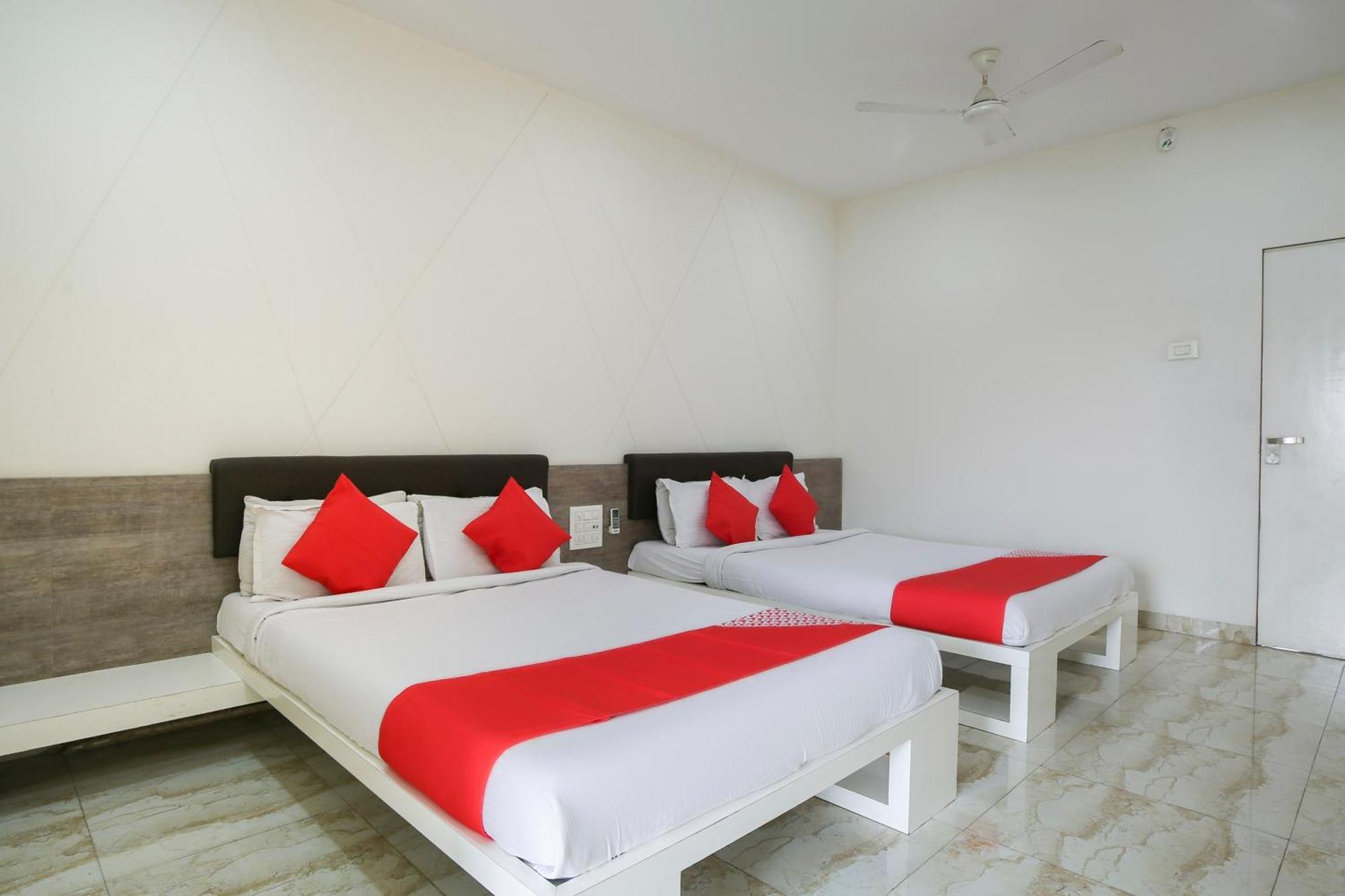Hotel O Shiv Vatika Banquet & Rooms Bhatha Exterior foto