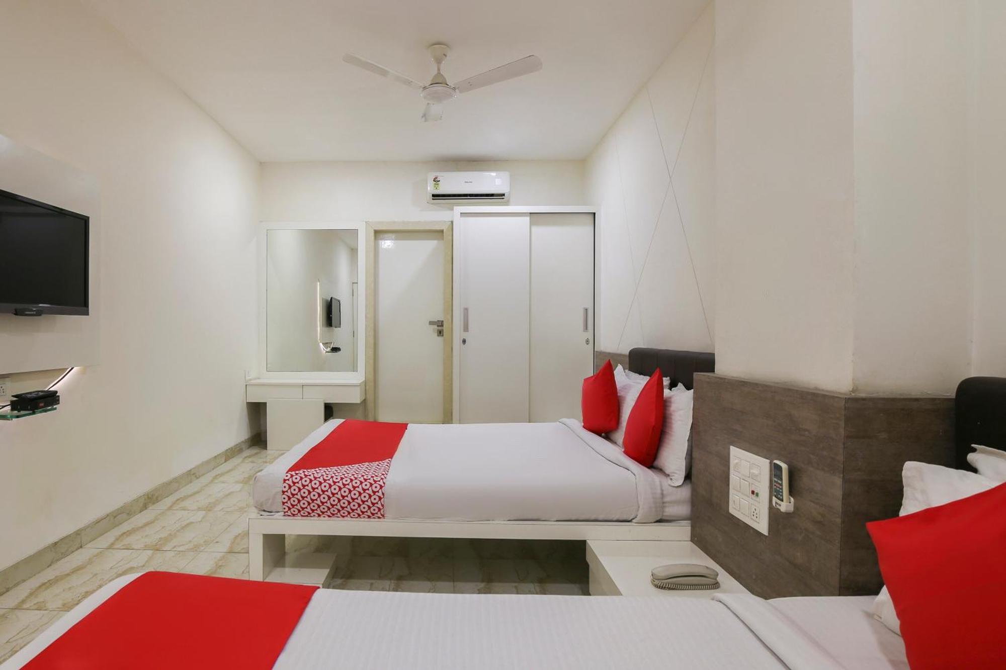 Hotel O Shiv Vatika Banquet & Rooms Bhatha Exterior foto