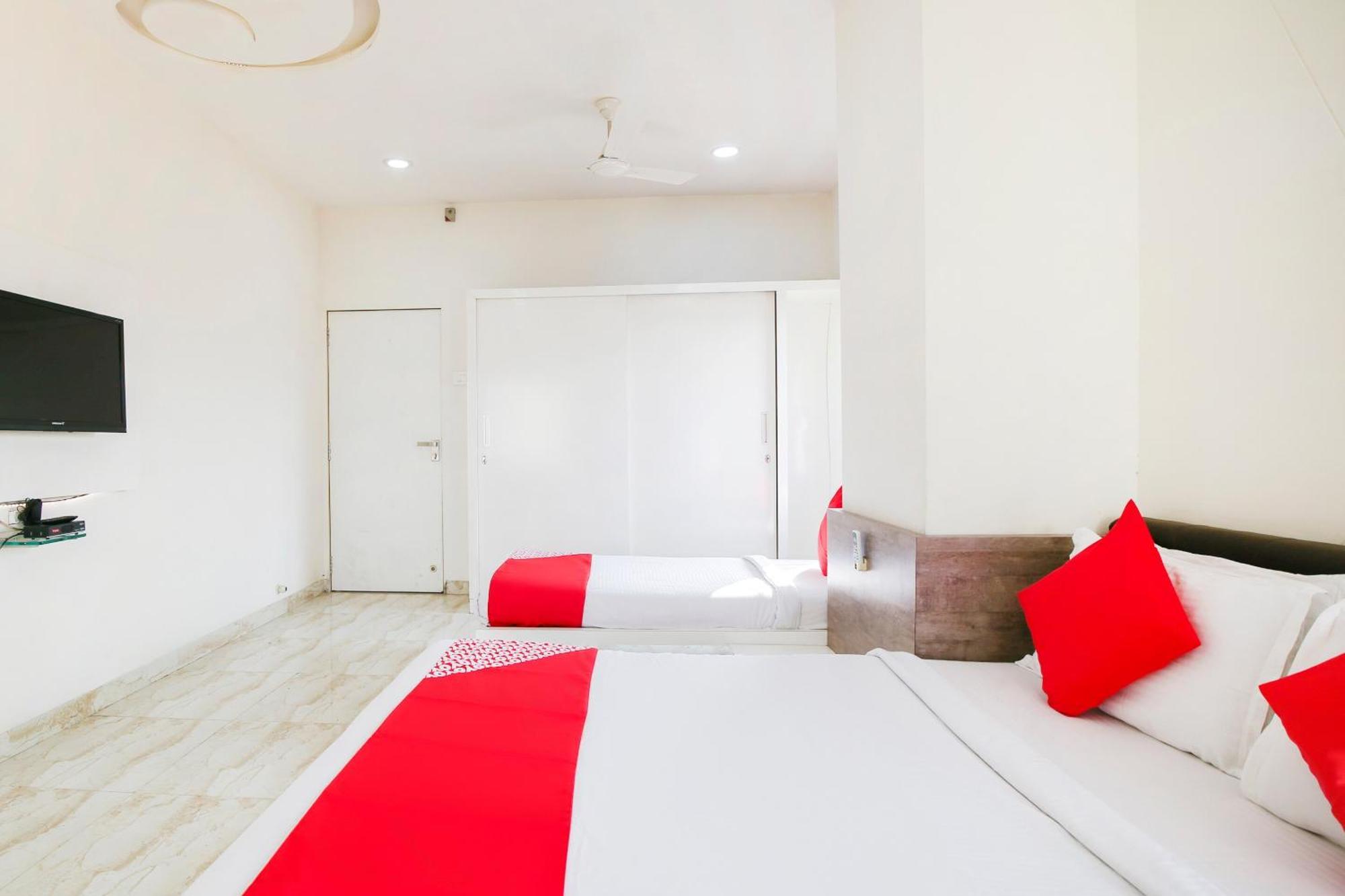 Hotel O Shiv Vatika Banquet & Rooms Bhatha Exterior foto
