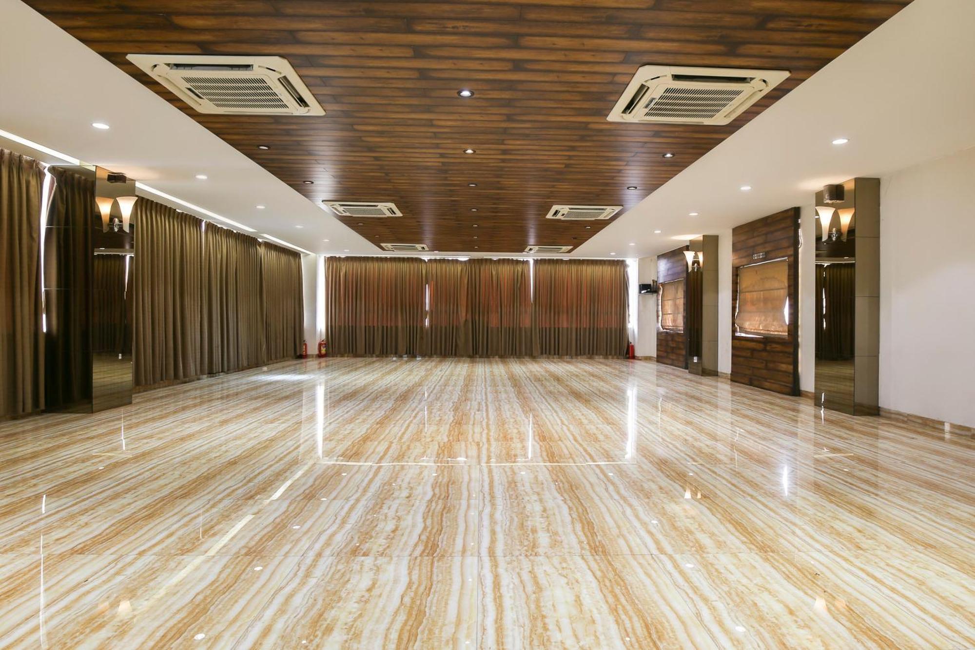 Hotel O Shiv Vatika Banquet & Rooms Bhatha Exterior foto
